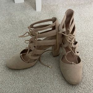 Christian Siriano tan heels